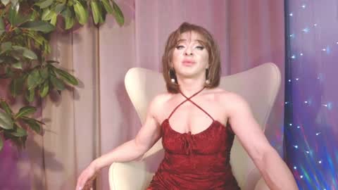Julia online show from December 14, 5:47 pm