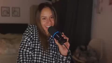 Snapshot of julia_roberts420 chatting on September 24, 4:00 am Julia Schedule 10 pm to 4 am GTM-5 online show from September 24, 4:00 am