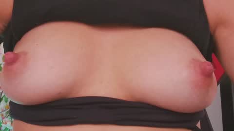 Snapshot of julia_roberts420 chatting on February 8, 2:27 pm Julia Schedule 10 pm to 4 am GTM-5 online show from February 8, 2:27 pm