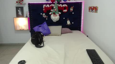 Julia online show from December 22, 11:11 am