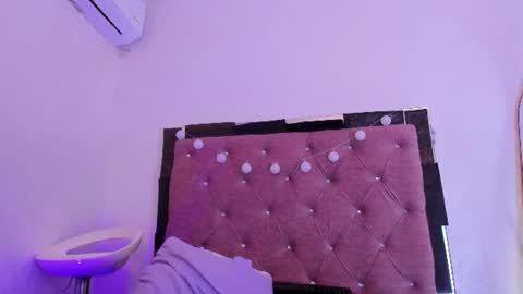 JulianaCarter online show from June 11, 2:53 am