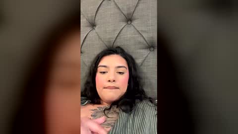 julianah5234 online show from March 15, 11:07 pm