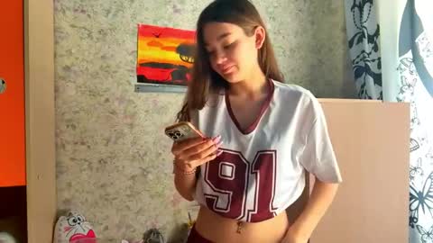 Viola online show from May 12, 1:25 am