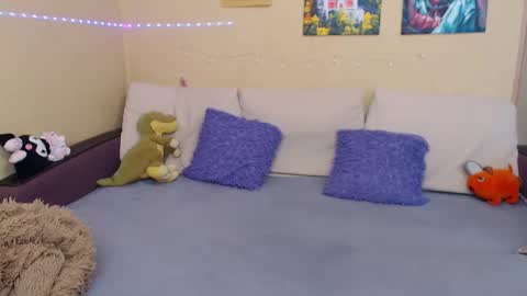 Jul online show from January 30, 11:44 am