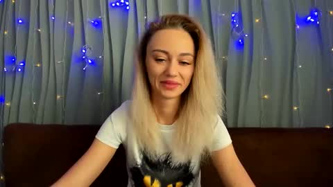 Yulya online show from January 17, 4:31 am