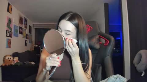 Jeimy Help me to reach 100 thumbs up online show from November 8, 2:05 am