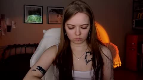 julidropp online show from May 23, 7:01 pm