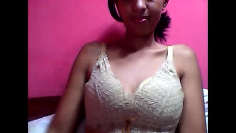 Snapshot of julie0612 chatting on February 14, 4:58 am julie0612 online show from February 14, 4:58 am
