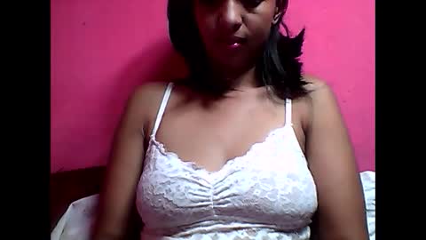 Snapshot of julie0612 chatting on February 13, 4:54 am julie0612 online show from February 13, 4:54 am