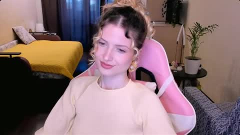 Julie online show from May 17, 2:38 pm
