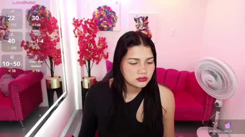 julie_preston online show from June 3, 7:08 pm