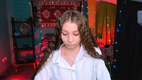 juliedaniel online show from May 11, 8:16 am