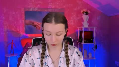 juliedaniel online show from November 24, 8:16 am