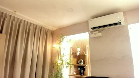 Juliet online show from May 19, 3:02 am