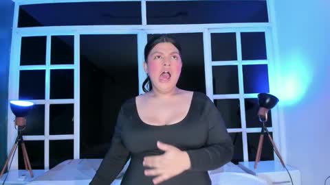 Juliet online show from February 28, 7:19 am