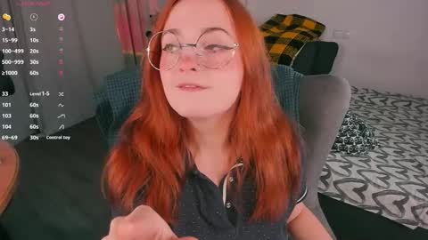 Snapshot of juliet_schoolgirl chatting on September 28, 10:15 pm Juliet online show from September 28, 10:15 pm