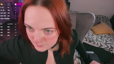 Snapshot of juliet_schoolgirl chatting on January 23, 7:51 pm Juliet online show from January 23, 7:51 pm