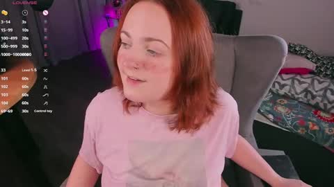 Snapshot of juliet_schoolgirl chatting on December 29, 1:56 am Juliet online show from December 29, 1:56 am