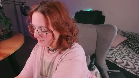 Snapshot of juliet_schoolgirl chatting on December 10, 2:16 am Juliet online show from December 10, 2:16 am