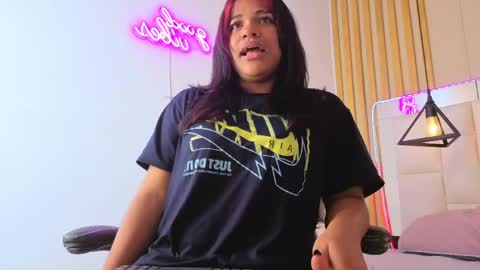 Camila online show from April 29, 9:09 pm