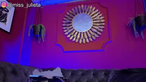  Julieta  online show from May 16, 11:42 am