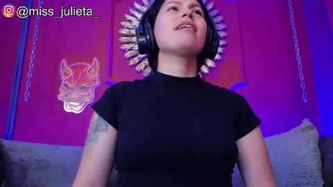  Julieta  online show from May 19, 12:12 pm