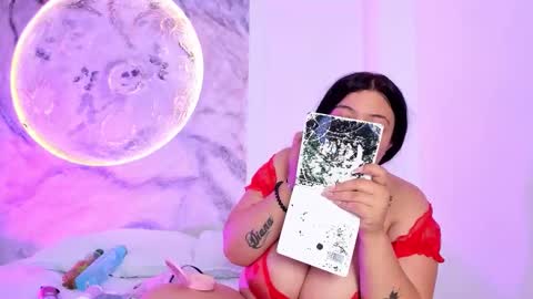 julietakane online show from March 14, 8:04 am