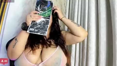 julietakane online show from November 14, 4:34 am