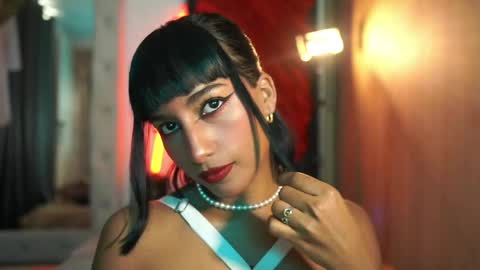 julietawinona online show from April 28, 8:57 pm