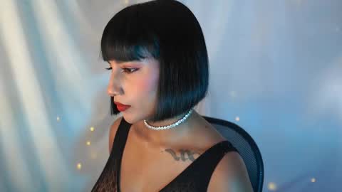 julietawinona online show from October 26, 9:21 pm