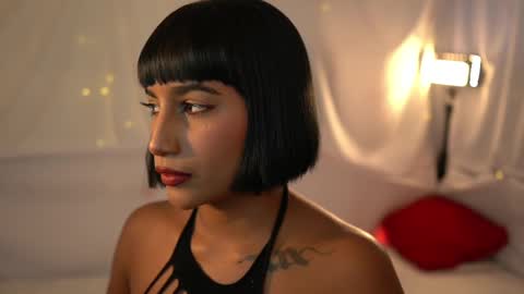 julietawinona online show from March 9, 8:42 pm