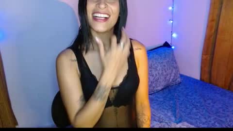 Michelle Smith  online show from December 14, 6:19 am