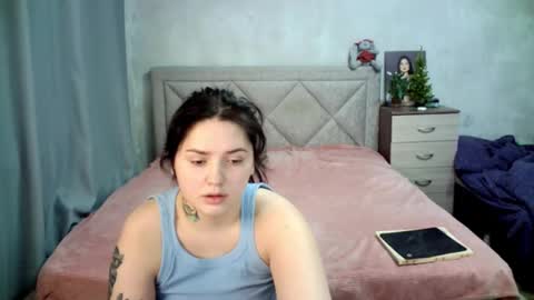 Julietkitty online show from December 14, 7:40 am