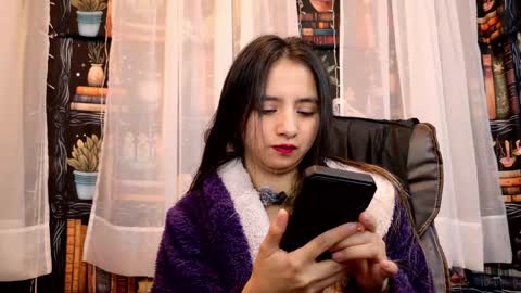 Julietta Jackson online show from May 21, 1:36 am