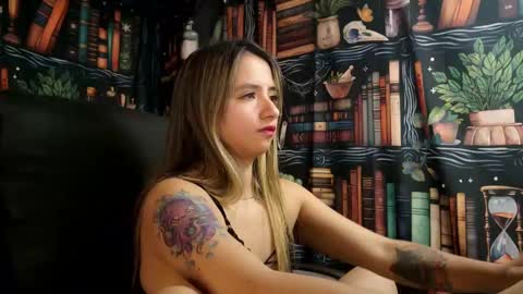 Julietta Jackson online show from February 18, 8:47 pm