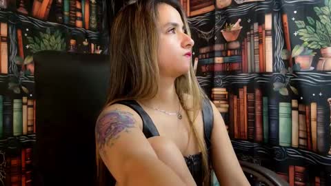 Julietta Jackson online show from February 22, 9:10 pm