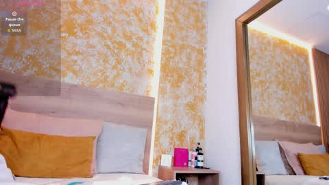 Julieta online show from April 1, 1:41 pm