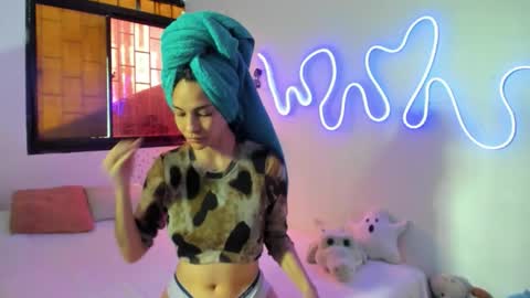 juliette online show from November 1, 7:07 pm