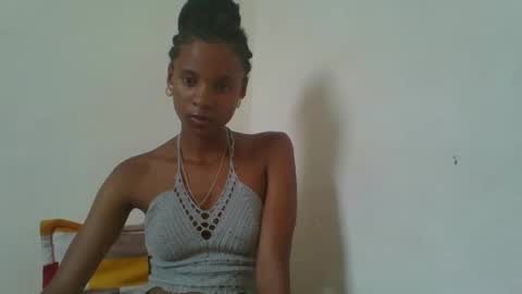 juliexexy online show from February 13, 6:41 am