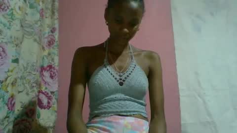 juliexexy online show from January 18, 6:43 pm