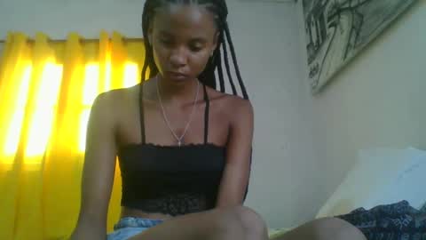 juliexexy online show from March 10, 4:38 am