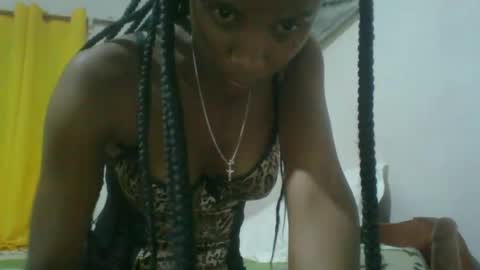 juliexexy online show from March 11, 3:45 pm