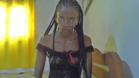 juliexexy online show from February 4, 9:28 am