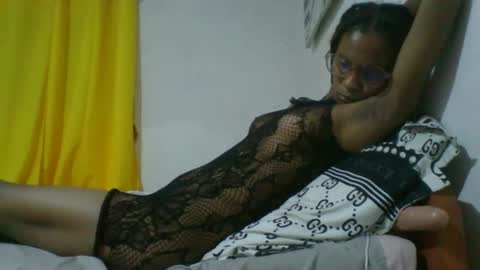 juliexexy online show from March 1, 5:16 pm