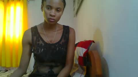 juliexexy online show from February 19, 6:55 am