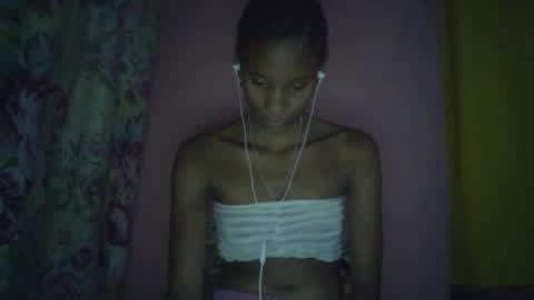 juliexexy online show from January 17, 5:19 pm