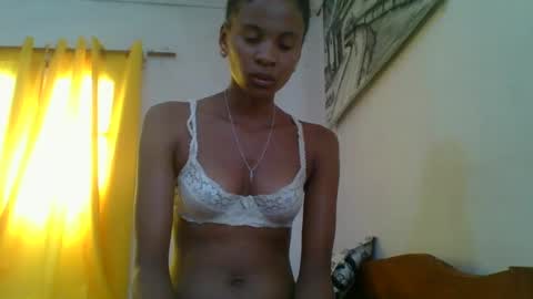 juliexexy online show from February 26, 6:51 am