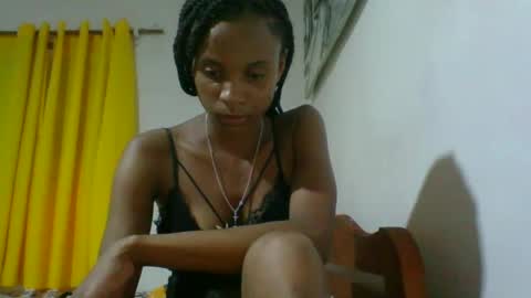 juliexexy online show from February 16, 6:21 pm