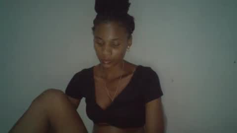 juliexexy online show from February 12, 4:33 pm