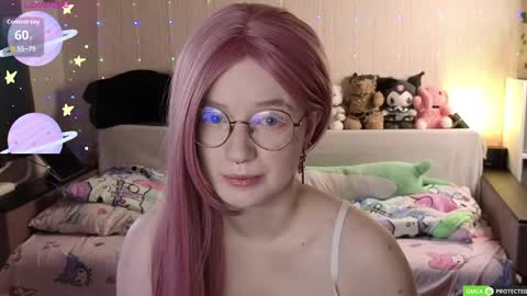 julifisher online show from April 7, 4:47 am